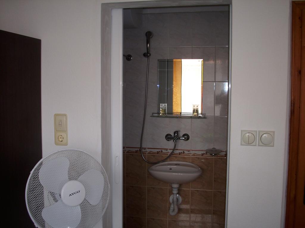 Georgievi Guest House Pomorie Exterior photo